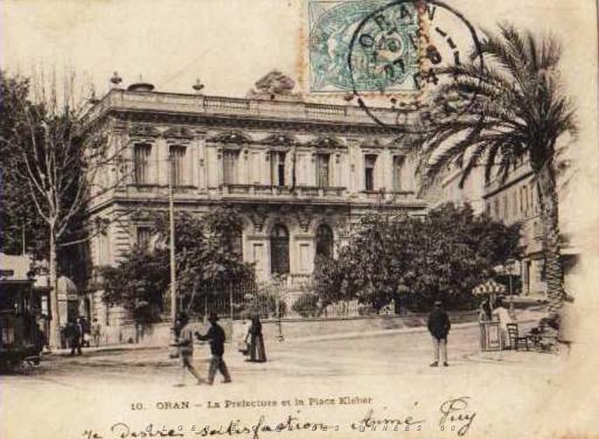 MH b- 15- Place Kleber et prefecture.jpg
